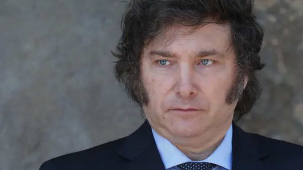 Milei exalta Trump após prisão de Maduro durante assinatura do acordo Mercosul-UE