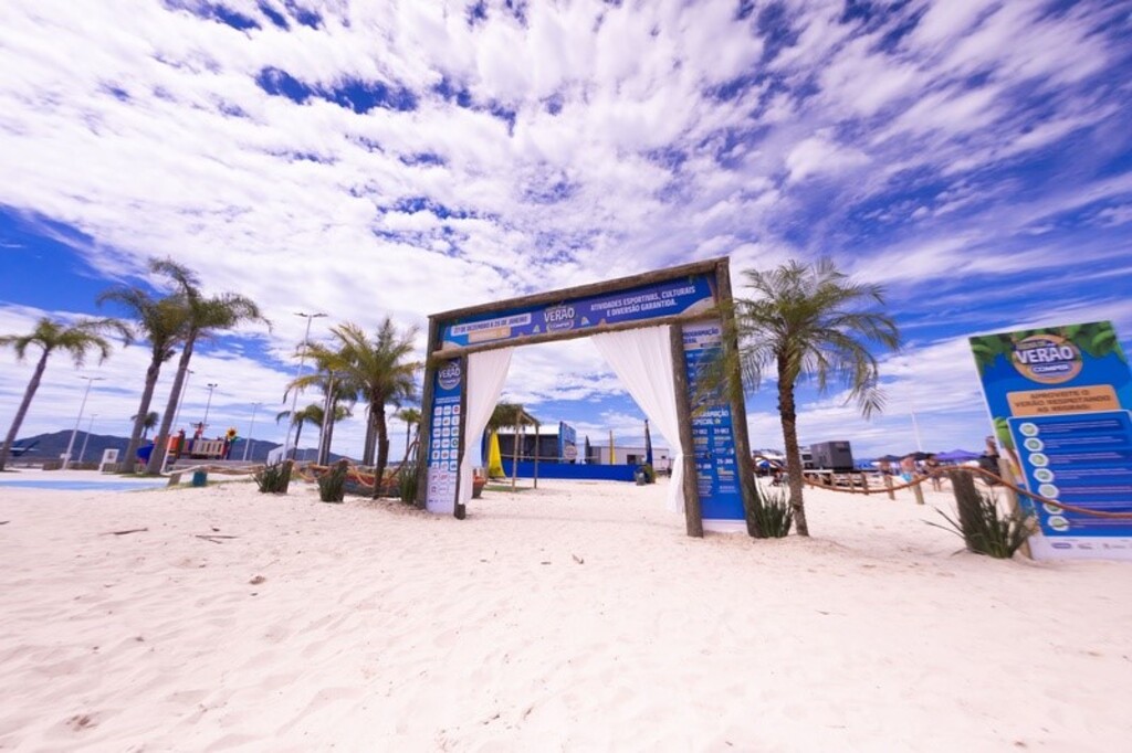 Sarau Cultural movimenta Arena de Verão Comper nesta segunda-feira (19) em Bombinhas