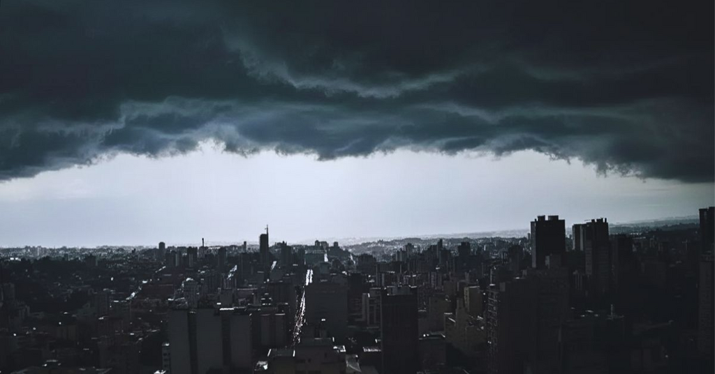 Sua região está na rota? Fenômeno ‘despeja’ 400mm de chuva em 5 estados brasileiros até sábado