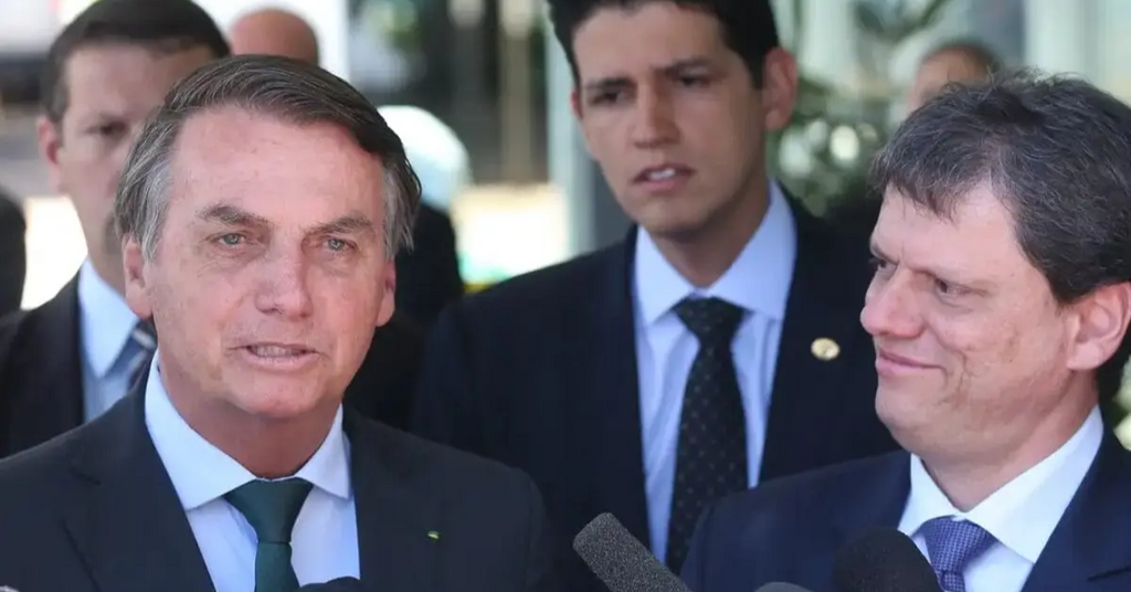 Visita de Tarcísio a Bolsonaro na Papudinha é cancelada