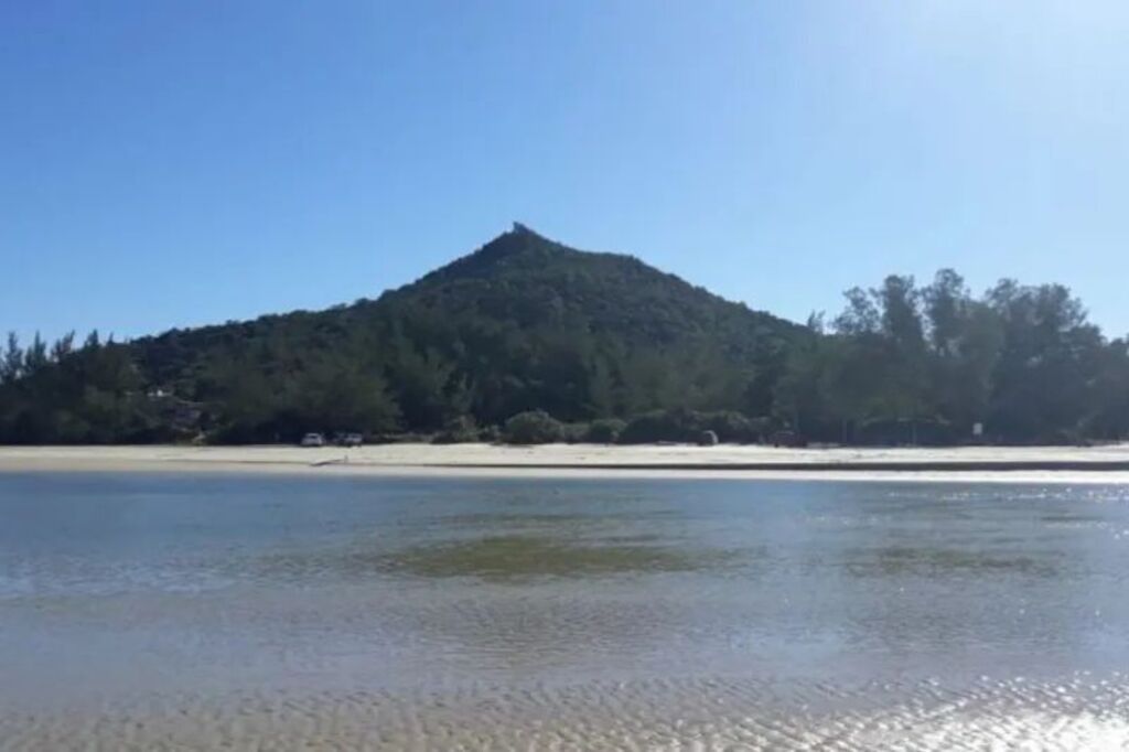 Lagoa de Ibiraquera fica imprópria para banho e preocupa ambientalistas em SC
