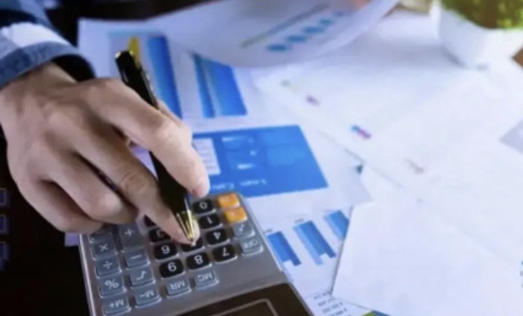 Com juros altos, cai percentual de famílias com financiamentos imobiliários ativos em SC