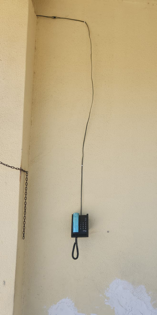 Quem utilizou os orelhões para se comunicar?