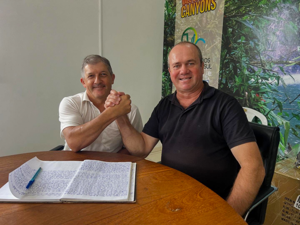 PREFEITURA DE MAMPITUBA GARANTE CONTINUIDADE DA GESTÃO COM TRANSIÇÃO NO COMANDO DO EXECUTIVO MUNICIPAL