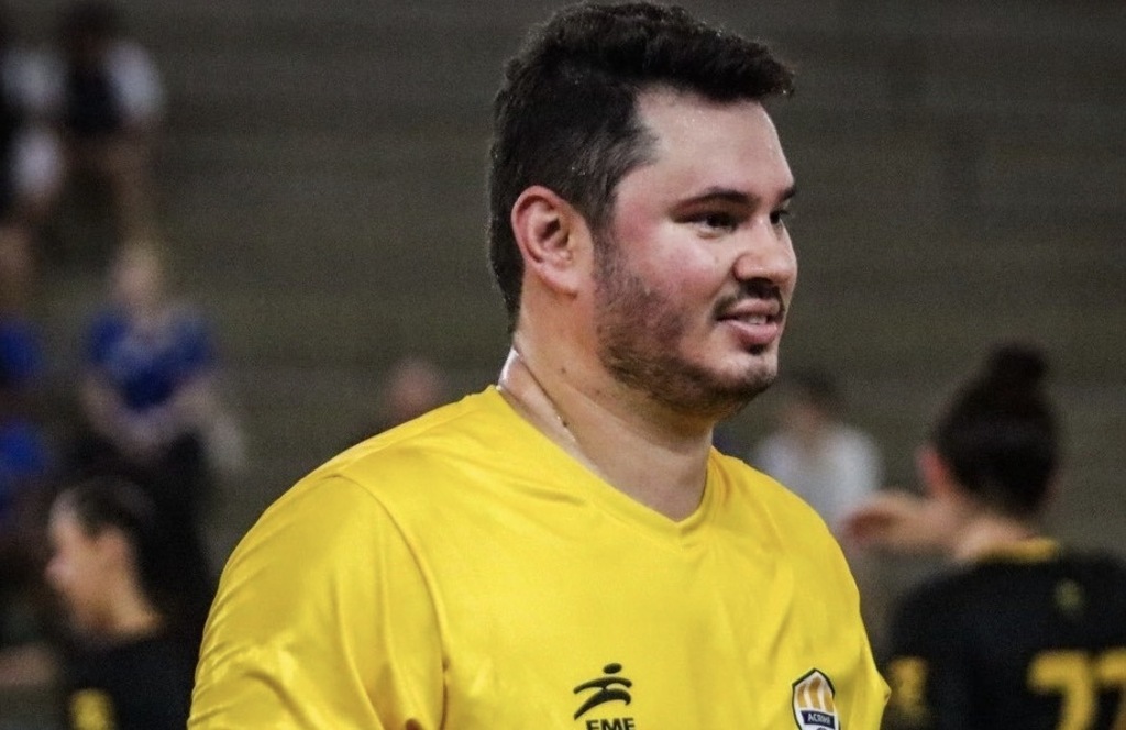 Técnico da equipe de handebol feminino de Criciúma é convocado para a Seleção Catarinense Juvenil