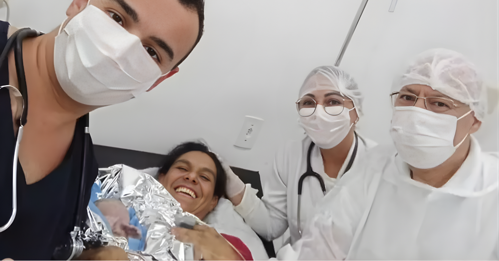 Bebê nasce dentro de unidade de saúde e surpreende equipe no Vale do Itajaí