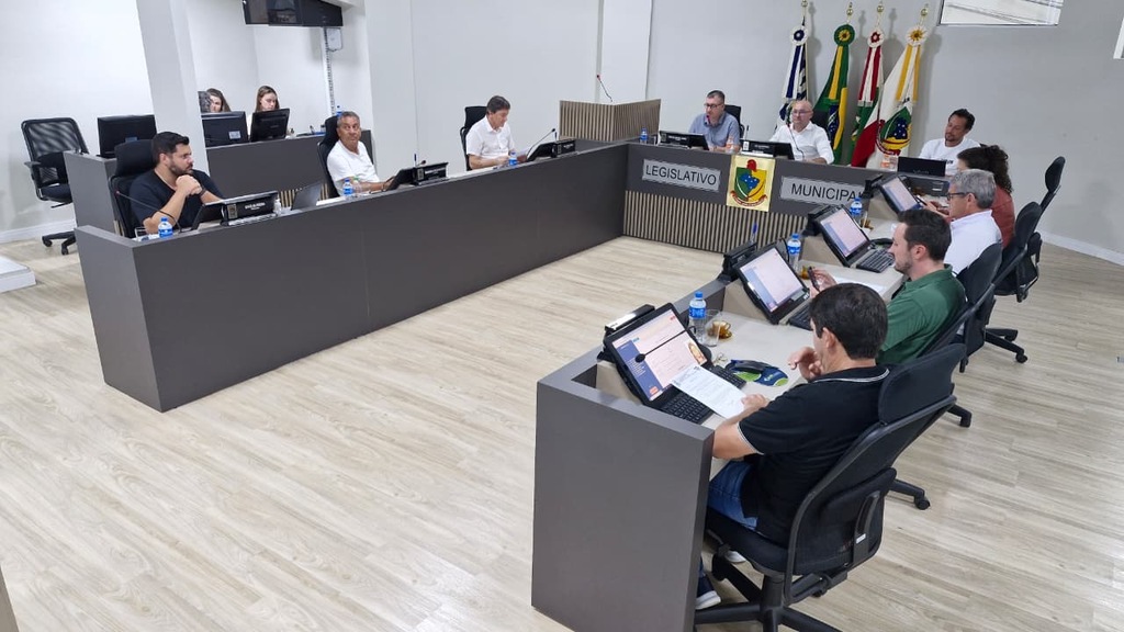 Sessão Plenária Ordinária da Câmara de Vereadores de Capinzal destaca saúde, educação, mobilidade e infraestrutura