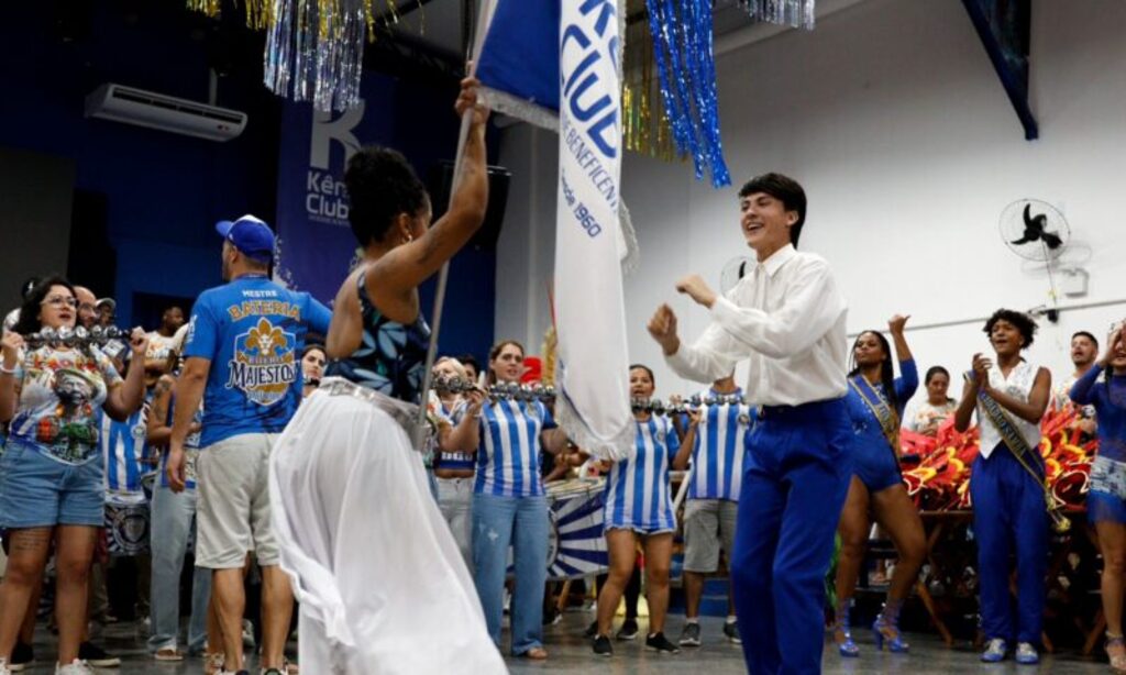 Príncipes do Samba leva ancestralidade e tradição à avenida como maior campeã do Carnaval de Joinville