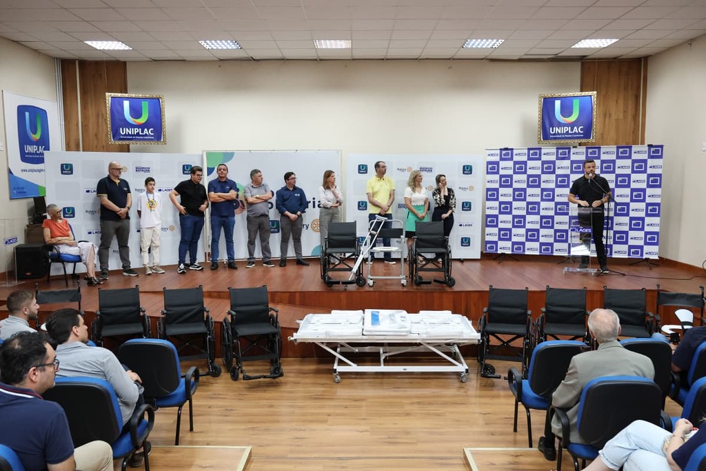 Lucas Neves entrega novos equipamentos ao projeto Rodas Solidárias