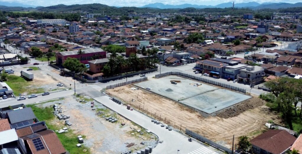 Vila Nova ganha duas novas praças e avança em pacote de obras viárias com 64 ruas em Joinville
