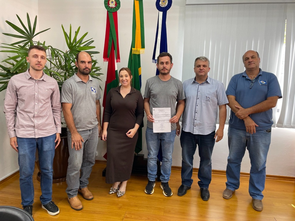 ASSINADA A ORDEM DE SERVIÇO PARA REFORMA DO TELHADO DA DELEGACIA DE POLÍCIA CIVIL EM LACERDÓPOLIS