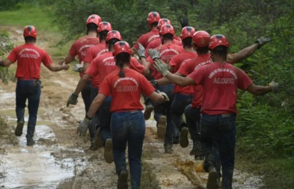 Concurso Bombeiros SC: inscrições abertas com salários até R$ 21 mil