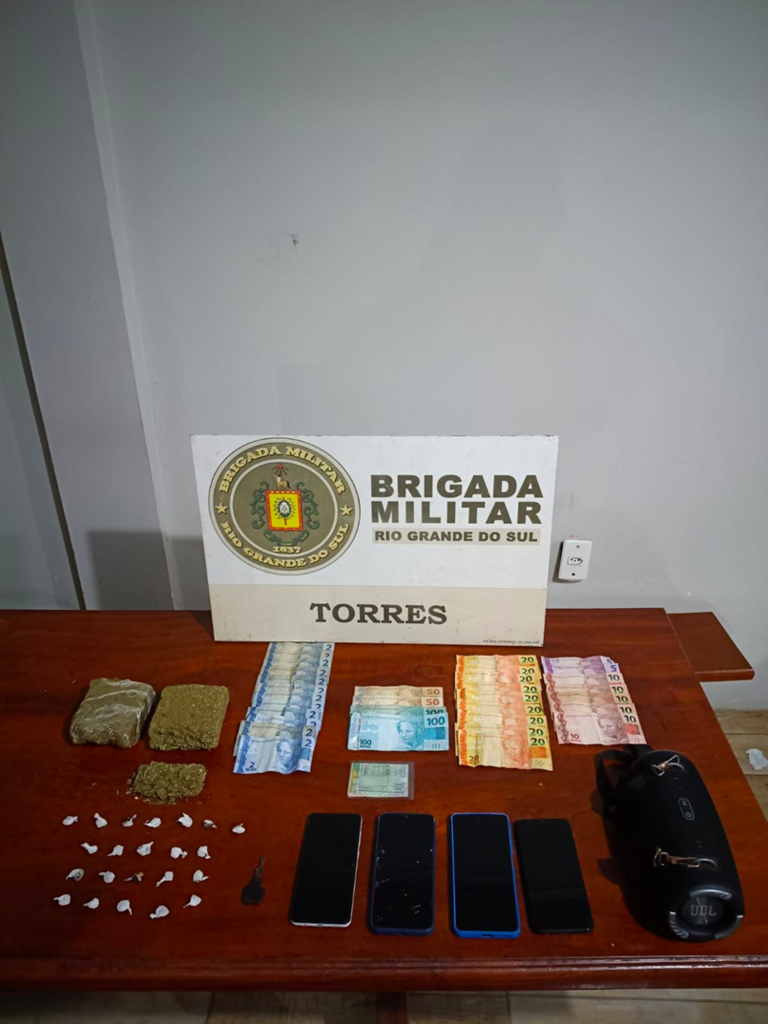 BRIGADA MILITAR DE TORRES PRENDE TRÊS HOMENS POR TRÁFICO DE DROGAS E FURTO DE VEÍCULO
