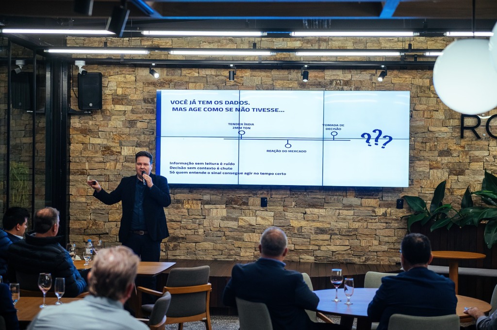 Empresa de Joinville lidera debate nacional sobre insumo estratégico para a indústria brasileira