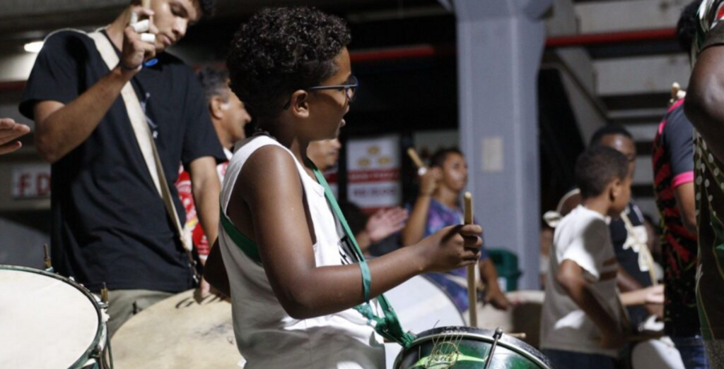 Ensaio técnico das escolas de samba agita a avenida Beira Rio neste domingo em Joinville