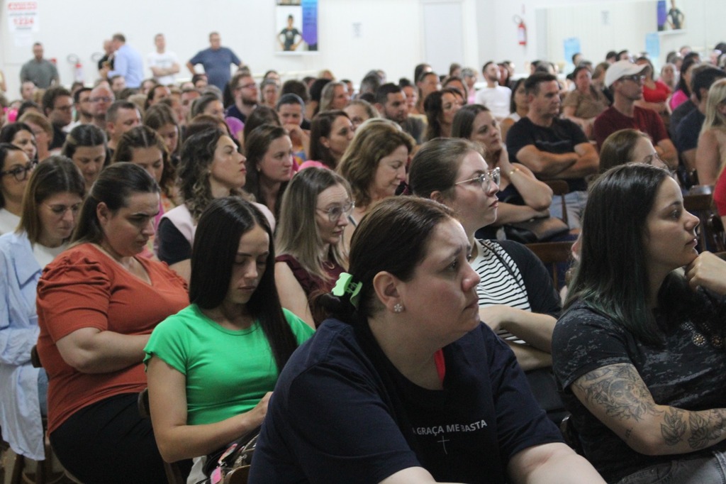 Planejamento pedagógico marca o início do ano letivo de 2026 em Pinhalzinho