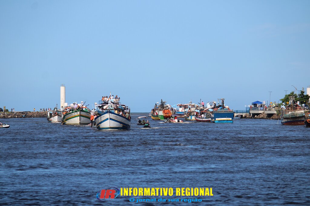 PROCISSÃO FLUVIAL MARCA O ENCERRAMENTO DA FESTA DOS NAVEGANTES EM PASSO DE TORRES