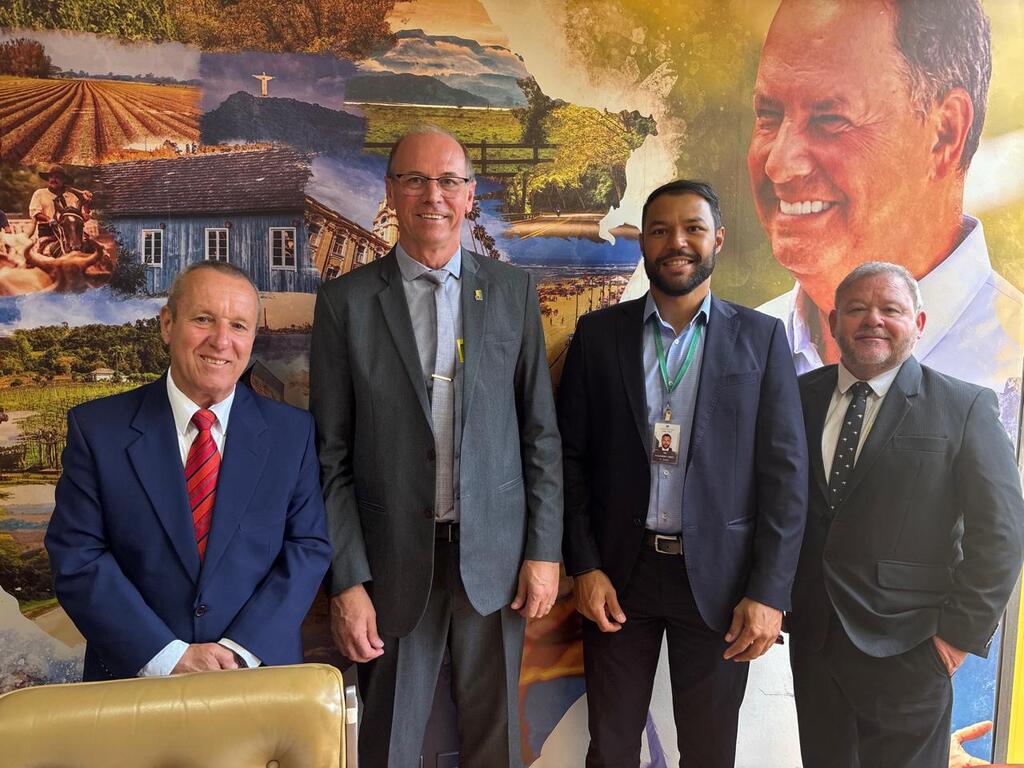 EM BUSCA DE INVESTIMENTOS: TORRES FORTALECE PARCERIAS EM BRASÍLIA