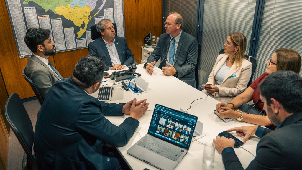 TORRES GARANTE RECURSOS PARA A REALIZAÇÃO DO SHOW GOSPEL NO FESTIVAL DE BALONISMO