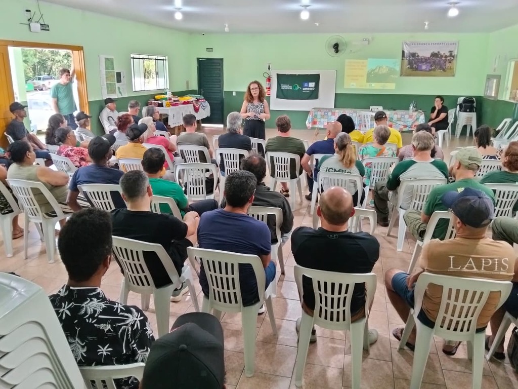 GEOPARQUE E SEBRAE APRESENTAM PROJETO PARA O DESENVOLVIMENTO DO TURISMO NA COMUNIDADE QUILOMBO SÃO ROQUE