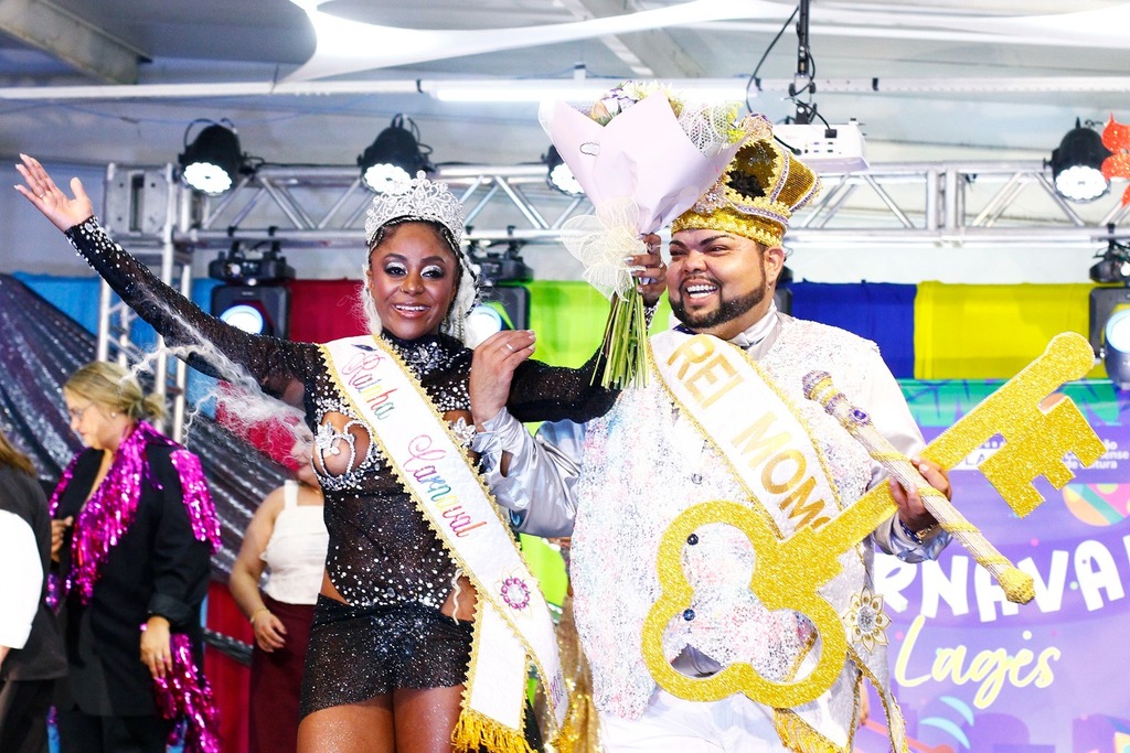 Blocos carnavalescos abrem folia do Carnaval de Lages