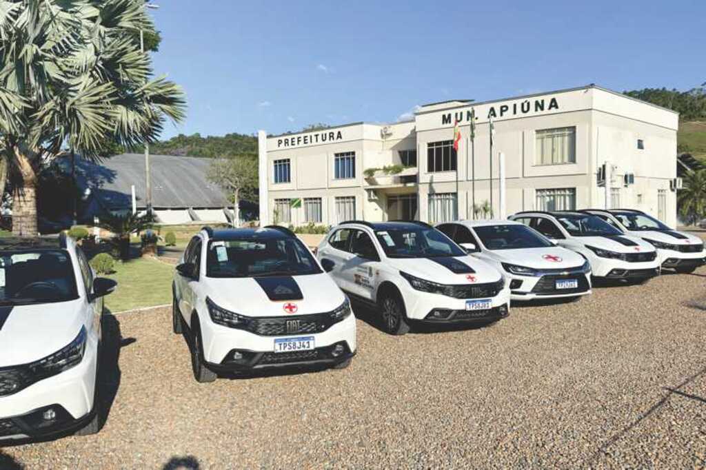 Apiúna renova frota da Saúde com investimento de R$ 580 mil e seis novos veículos