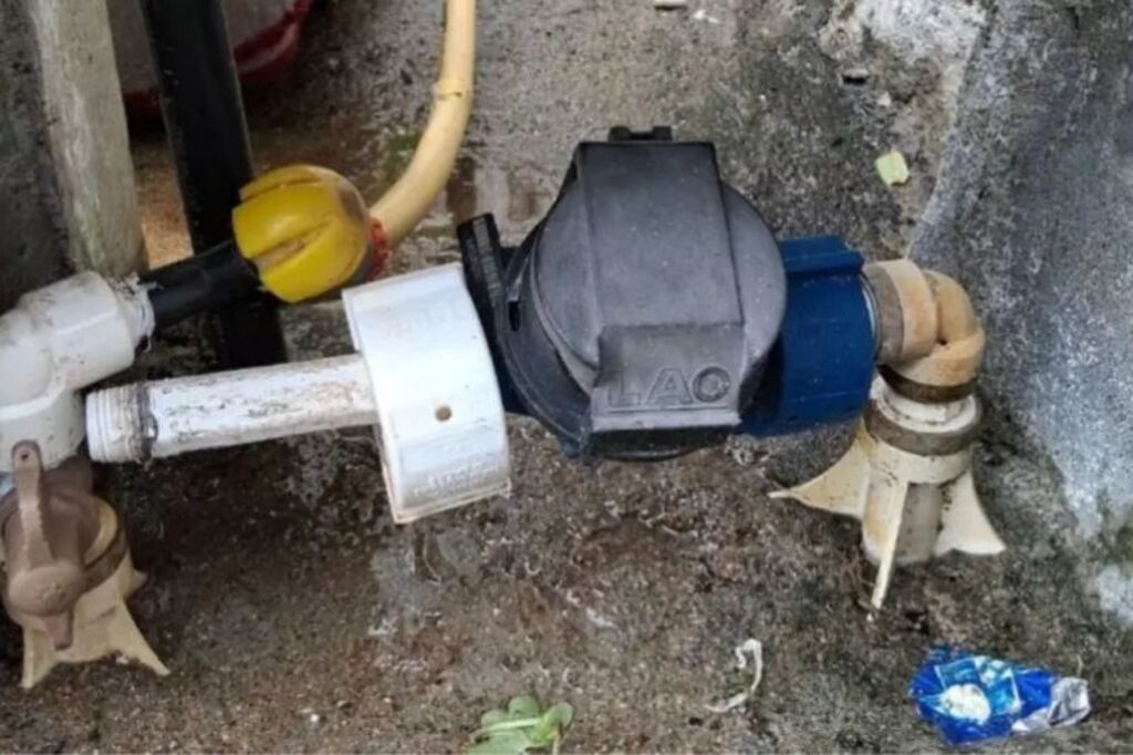 O custo da desonestidade: número de gatos na rede de água em Blumenau dobra em um ano