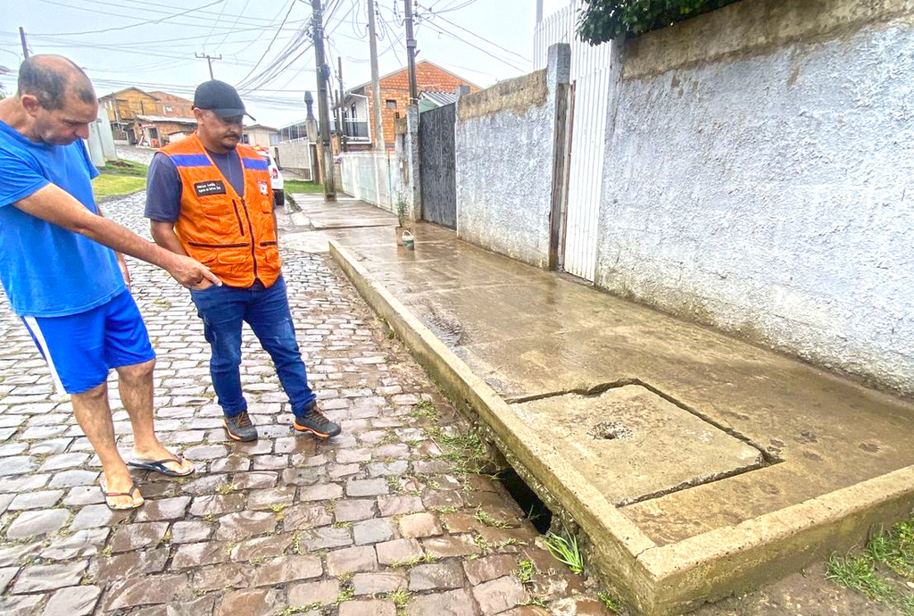 Prefeitura presta atendimento a nove bairros atingidos por chuva no final de semana