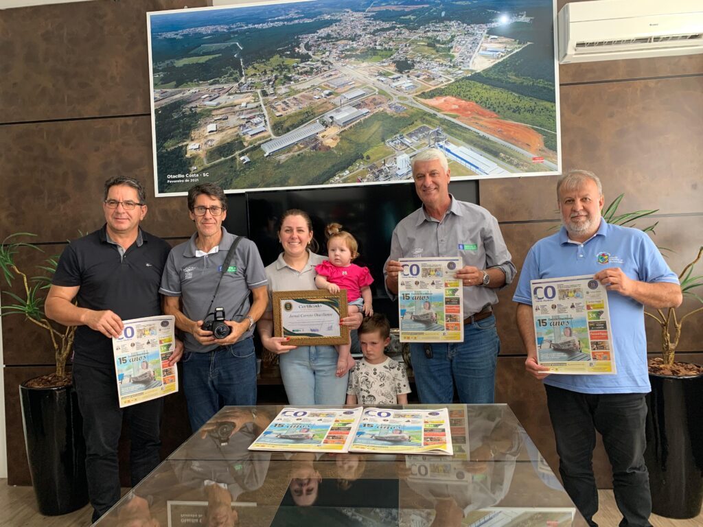 Administração Municipal presta homenagem ao Jornal Correio Otaciliense pelos 15 anos de história