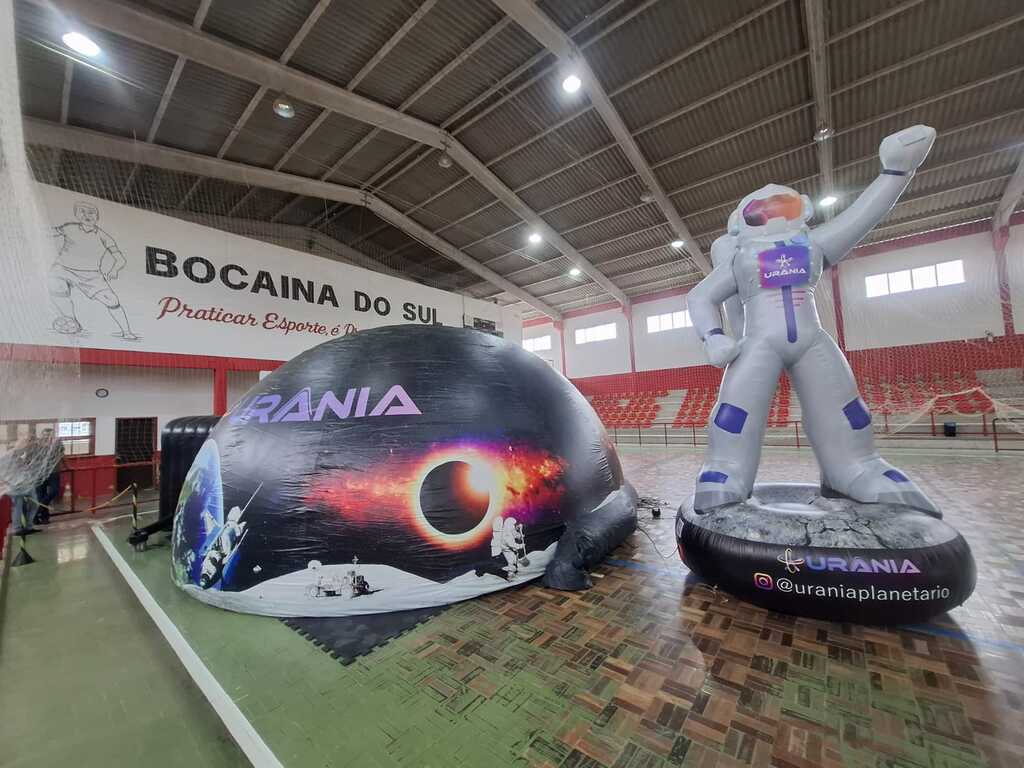 Planetário itinerante marca início do ano letivo em Bocaina do Sul