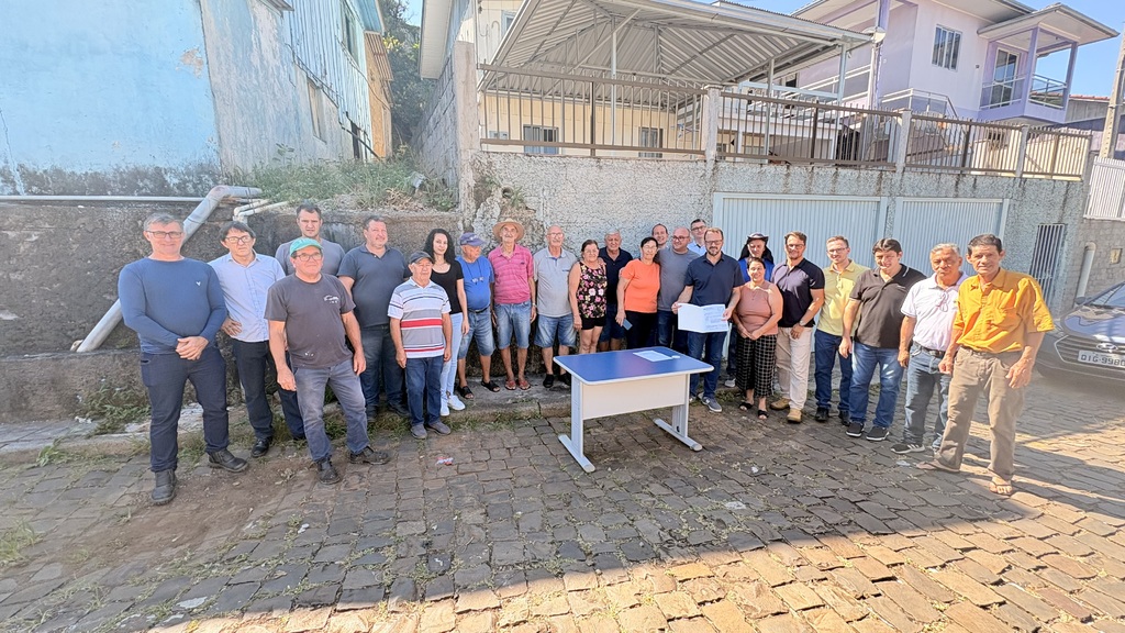 Uma grande conquista para Capinzal: pavimentação da Rua Célio Rocha se torna realidade