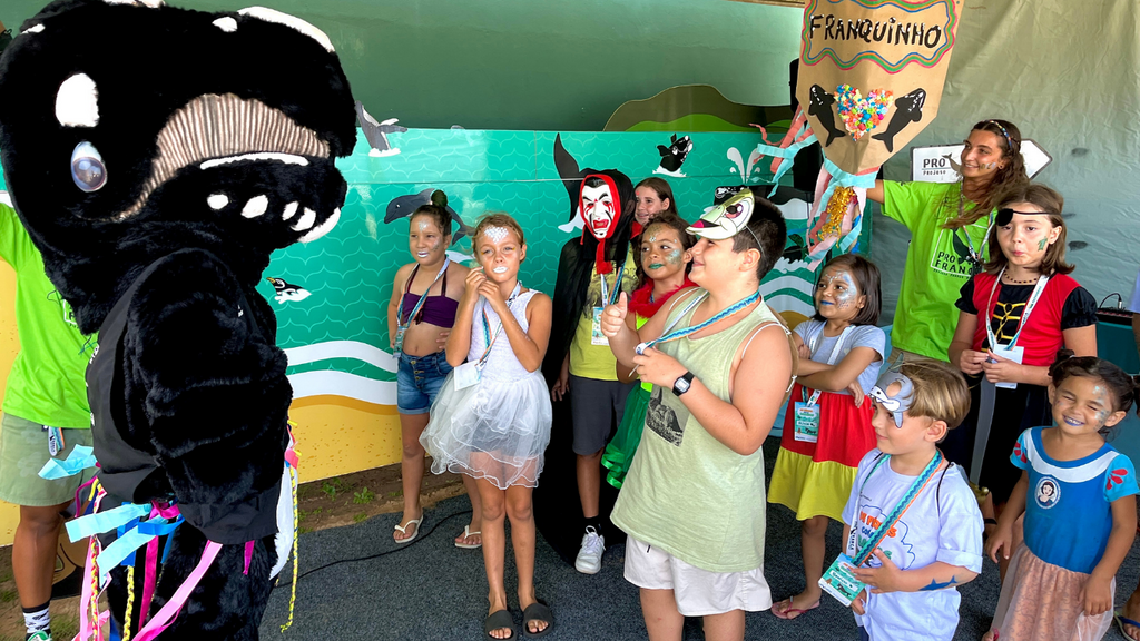 Itapirubá recebe Carnaval infantil com foco em educação ambiental