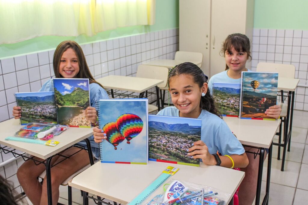 PRAIA GRANDE CONQUISTA SELO BRONZE NO COMPROMISSO NACIONAL COM A ALFABETIZAÇÃO 2025