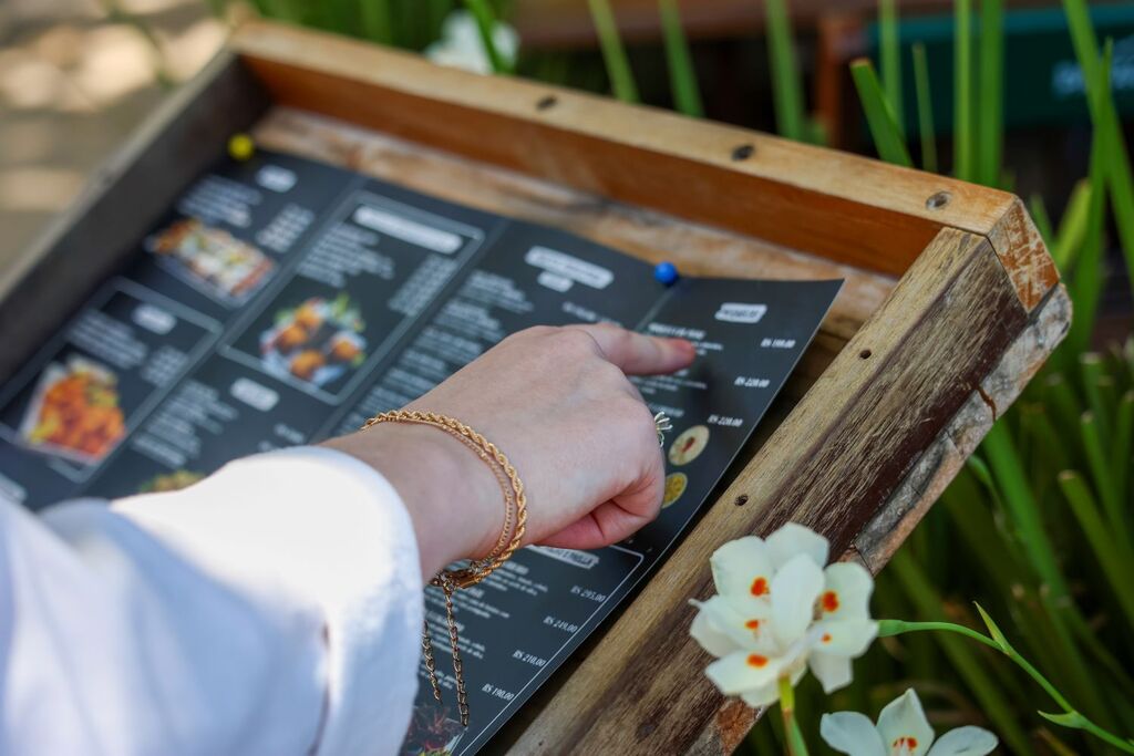 Setor de serviços de Santa Catarina cresce 3,2% em 2025 e supera média nacional, aponta IBGE