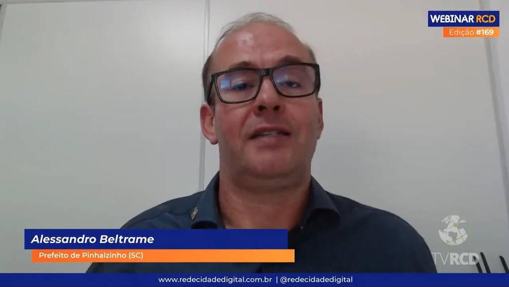 Pinhalzinho é destaque em inovação e transformação digital em evento regional