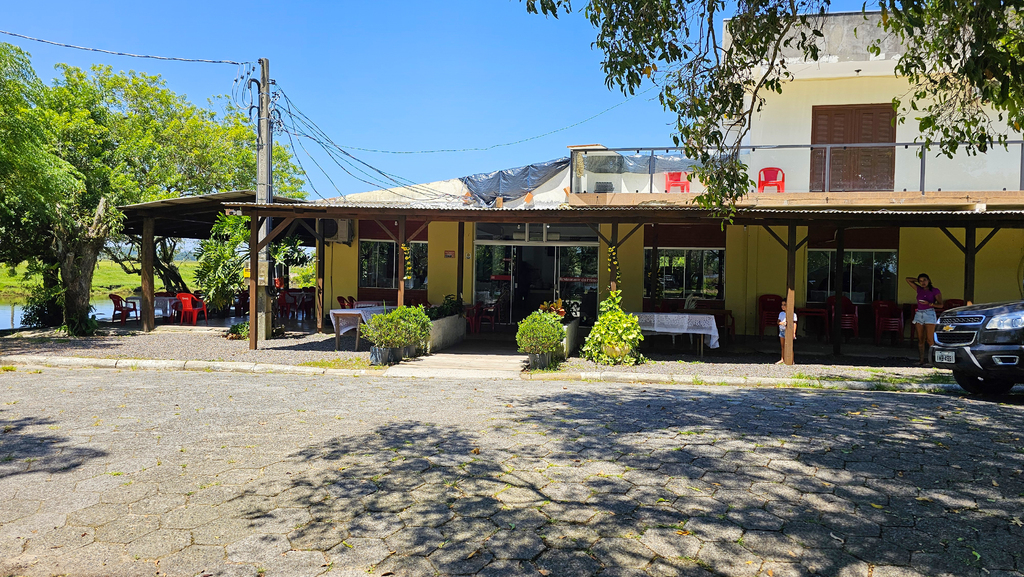 RESTAURANTE DO PRIMO EM BARRINHA, SÃO JOÃO DO SUL: BUFFET LIVRE DE FRUTOS DO MAR ÀS MARGENS DA LAGOA DE SOMBRIO.