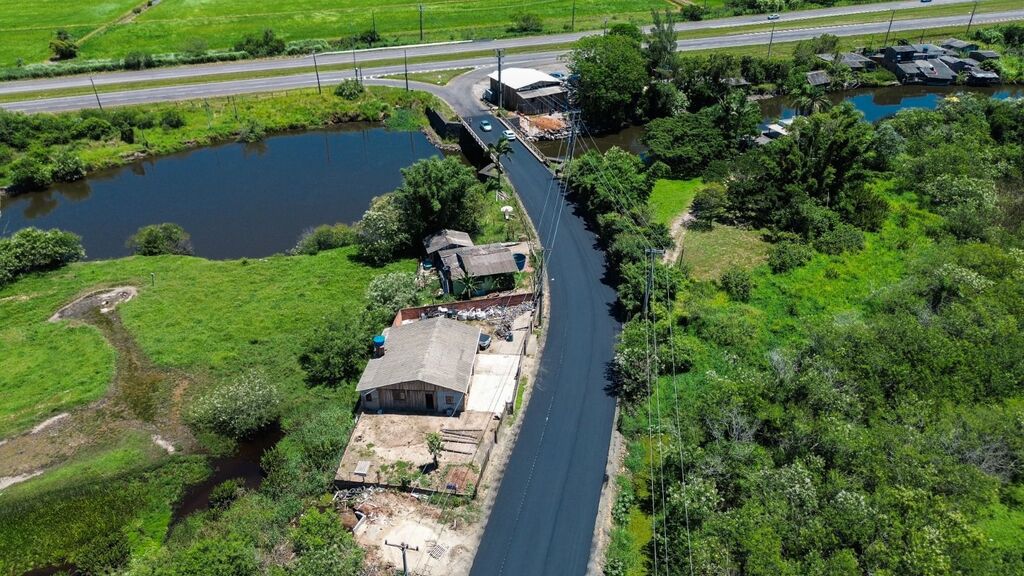 PASSO DE TORRES LIBERA ACESSO ASFALTADO ENTRE A BR-101 E BELLATORRES