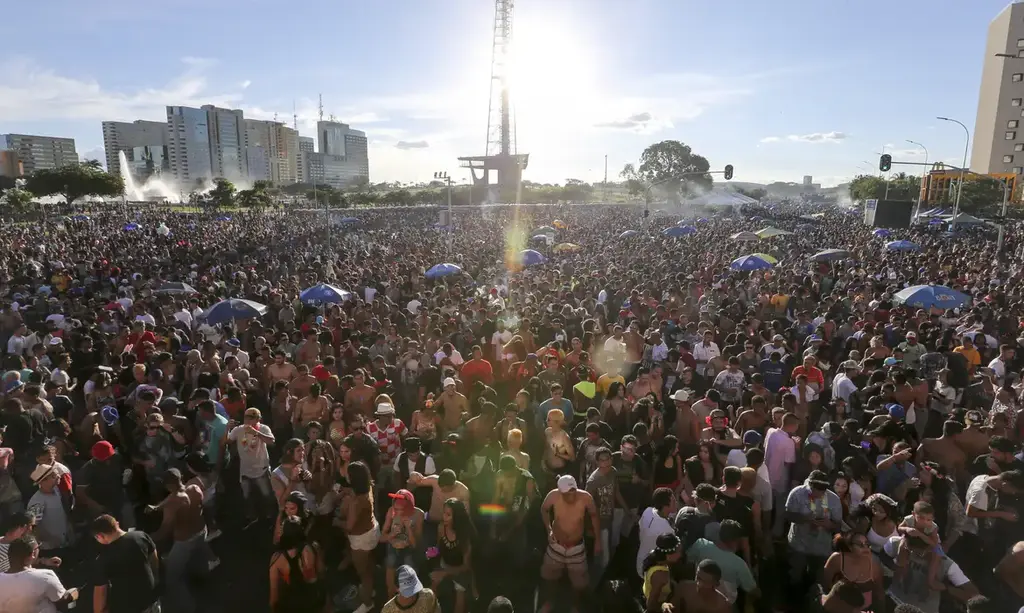 Carnaval 2026: confira a programação dos blocos do DF neste domingo