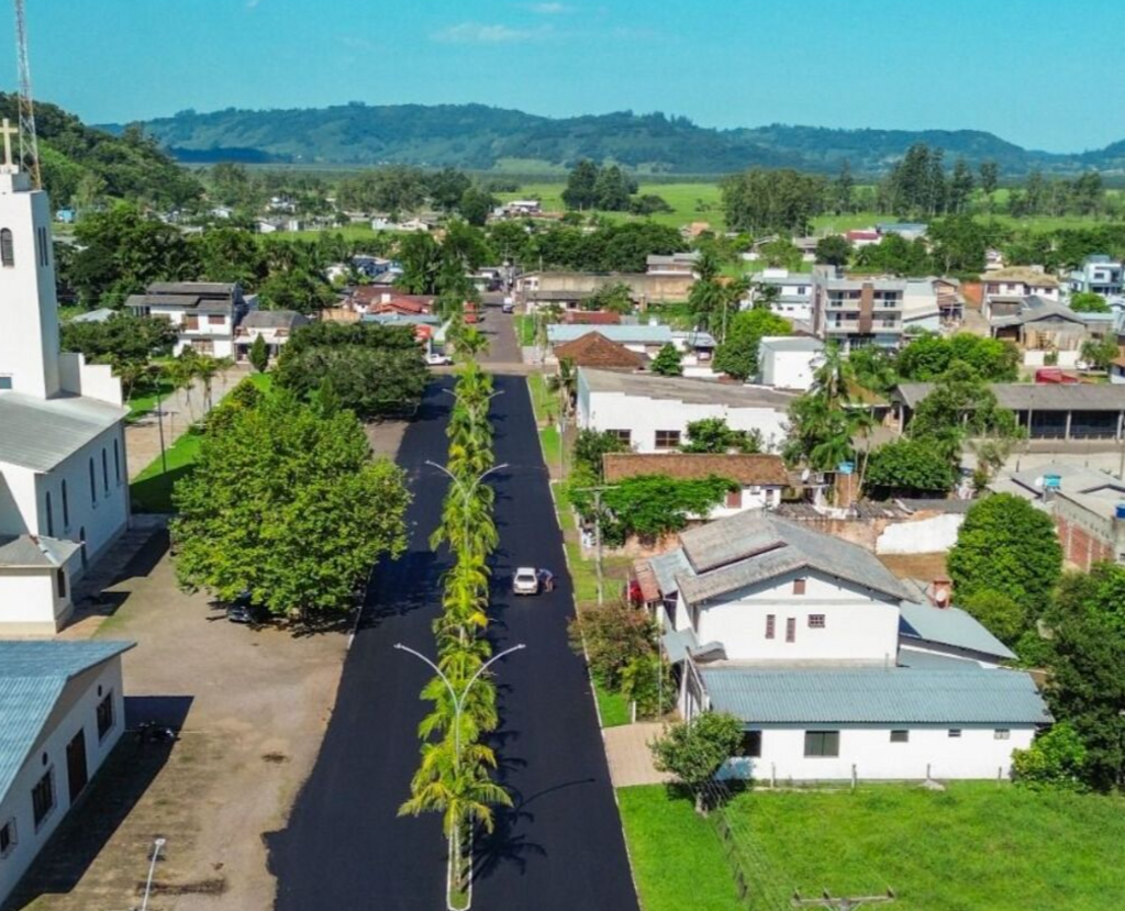 MORRINHOS DO SUL RECEBE RECAPAGEM ASFÁLTICA NO CENTRO POR MEIO DO CONSÓRCIO CIDIRUR