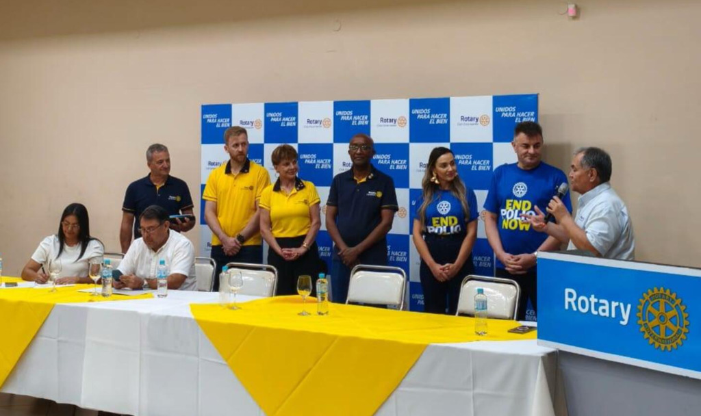 Rotary Club de São Miguel do Oeste participa de Encontro Internacional
