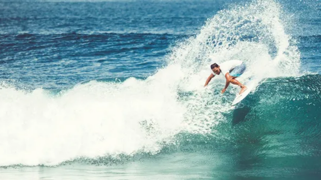Março decisivo no surfe sul-americano: três etapas do QS podem redesenhar ranking e abrir novo ciclo rumo à elite