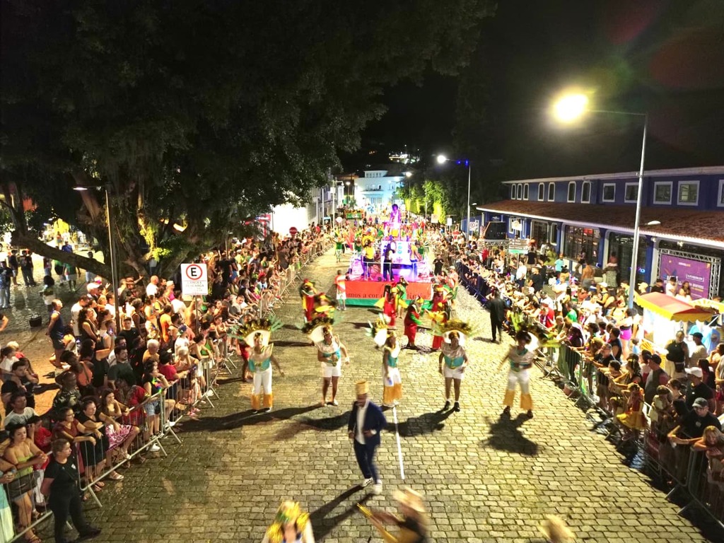 Carnaval de São Francisco do Sul encerra após seis dias de muita música e alegria