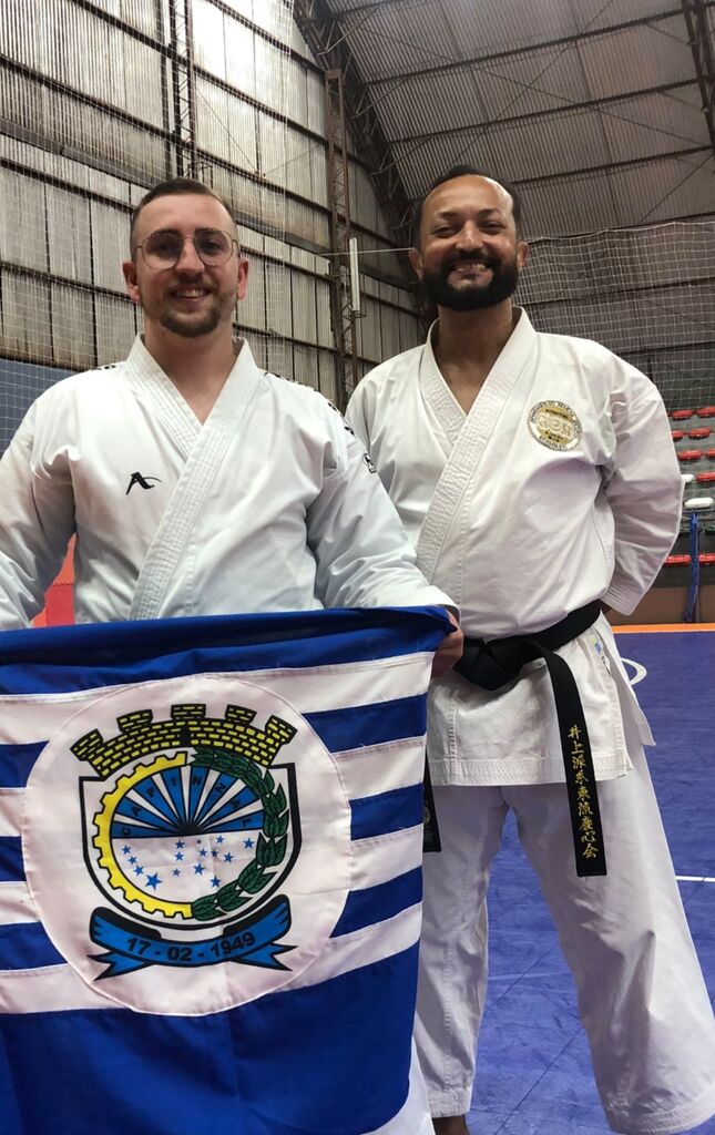 Sensei Bruno Saretta representa Capinzal em Gashuku de Karatê em Curitibanos