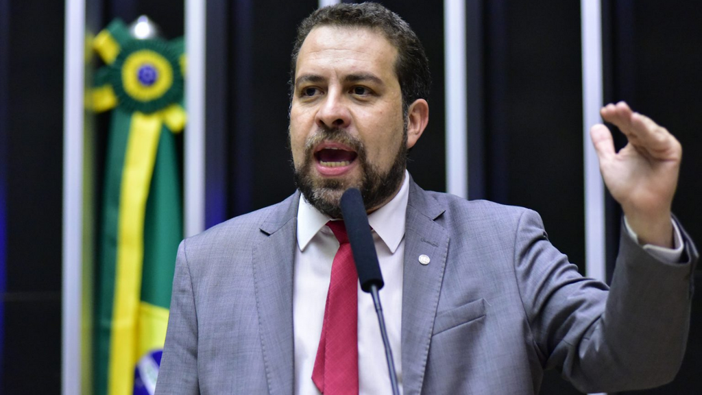 Guilherme Boulos defende fim da escala 6x1 e coloca mudança trabalhista entre prioridades do governo