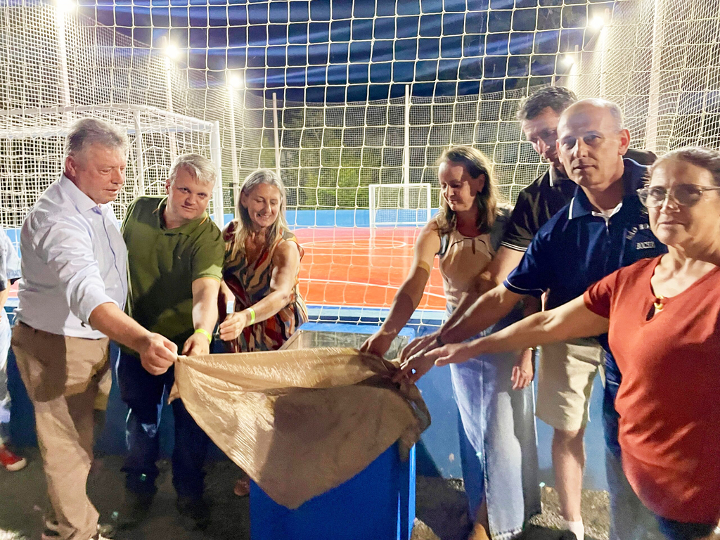 LACERDÓPOILIS CELEBRA A INAUGURAÇÃO DA QUADRA POLIESPORTIVA GUSTAVO BONAMIGO PRANDO