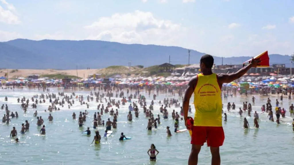 Operação Estação Verão registra 431 salvamentos no Litoral Sul