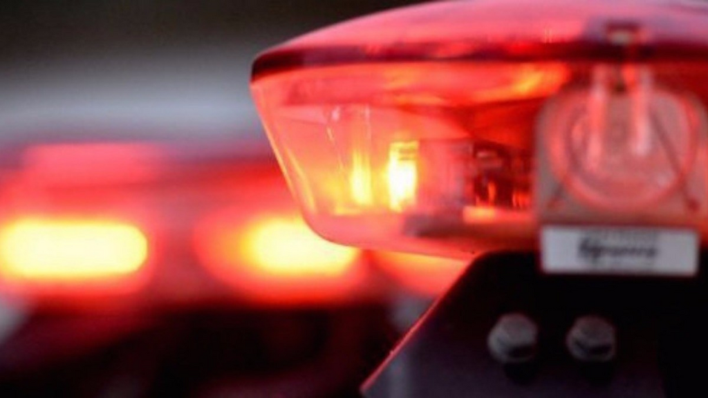 Homem procura abrigo em barbearia após relatar perseguição e mobiliza atendimento policial em Imbituba