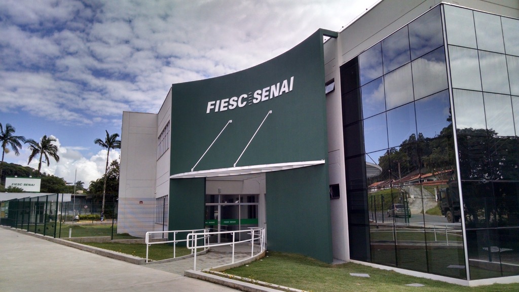 SENAI oferece 1.225 vagas gratuitas em cursos técnicos em Joinville e São Francisco do Sul