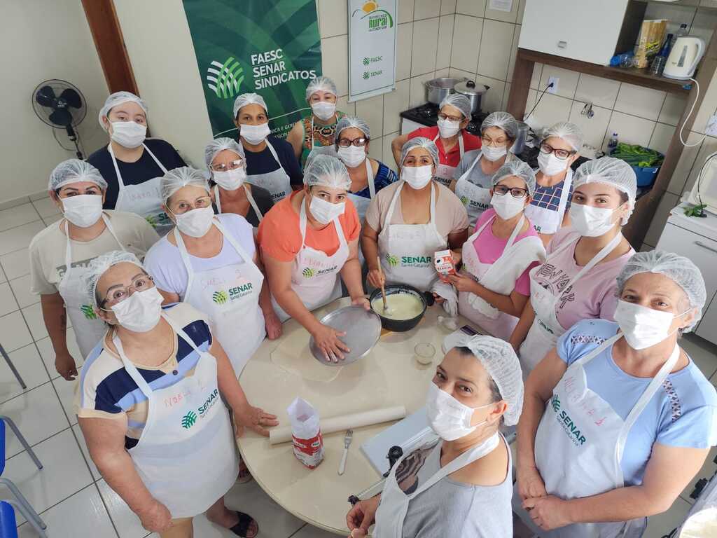 TRADIÇÃO QUE GERA RENDA: CASA DA CULTURA DE ZORTÉA SEDIA CURSO DE MASSAS CASEIRAS PARA CONGELAMENTO