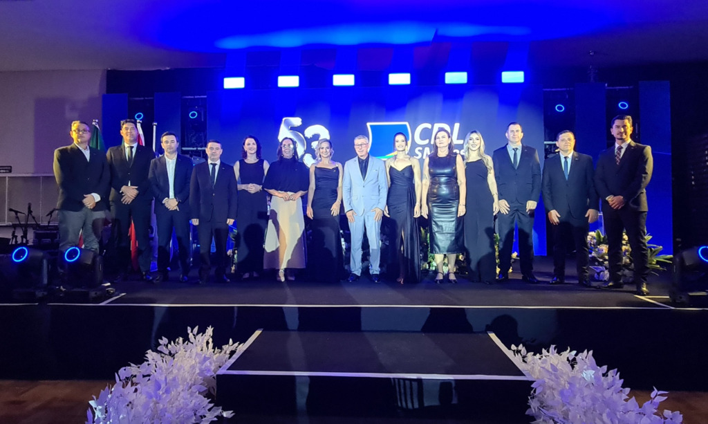 Solenidade especial marca a posse da nova diretoria e a comemoração aos 53 anos da CDL